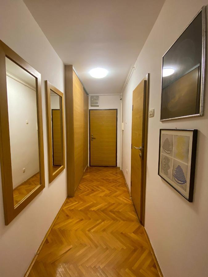 Lord'S Apartment Belgrado Exterior foto